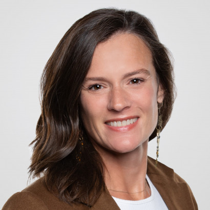 Emily English 2022 WPPG eM9095 headshot 2